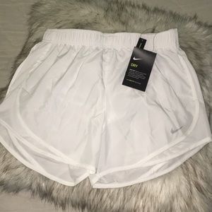 white nike shorts